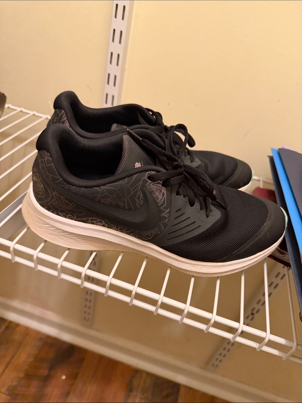 Nike women Black Athletic Running Shoes